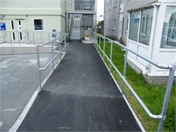 Handrail for schools